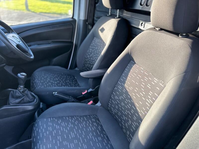 VAUXHALL COMBO