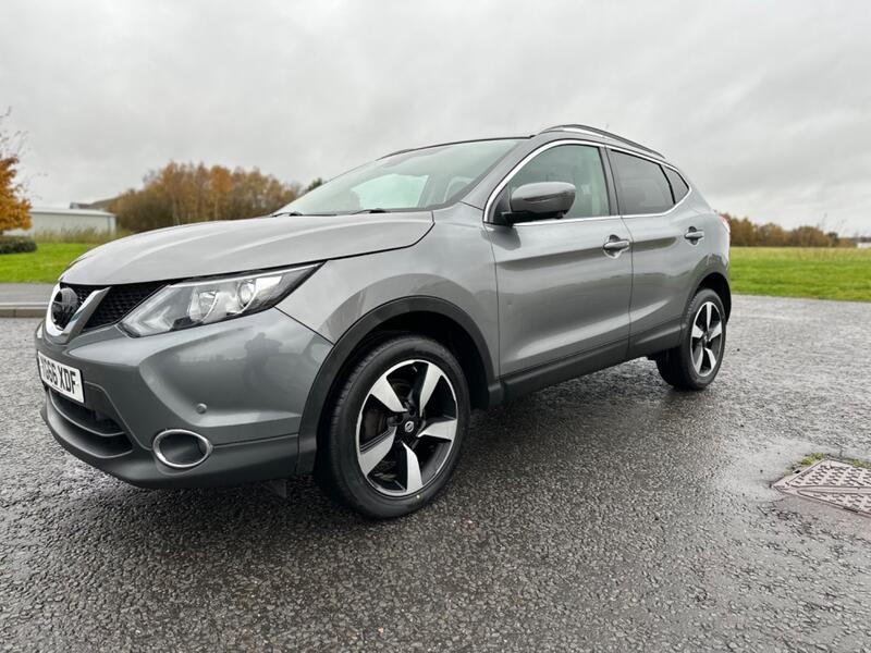 View NISSAN QASHQAI 1.6 dCi N-Connecta