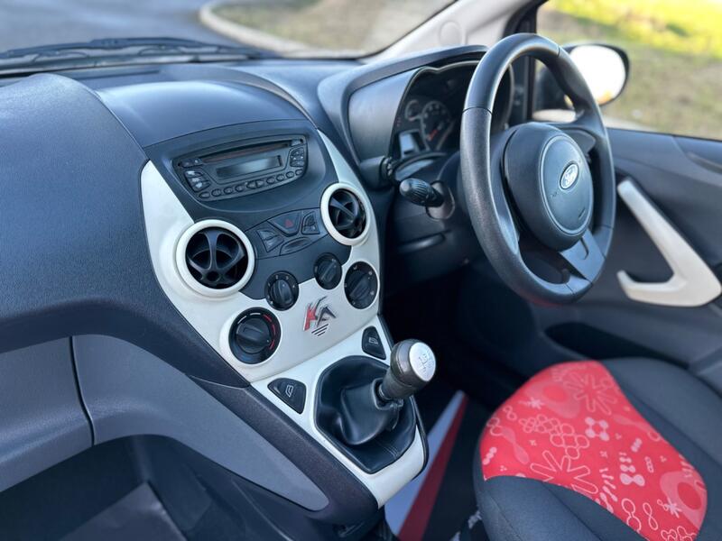 FORD KA