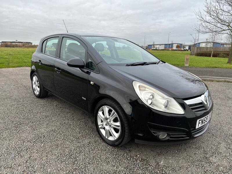 View VAUXHALL CORSA 1.4 i 16v Design 