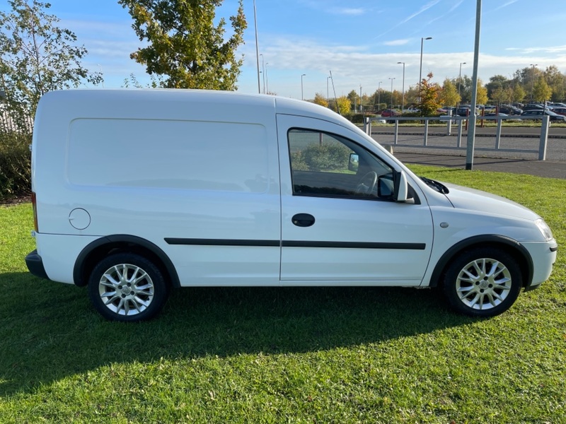 VAUXHALL COMBO