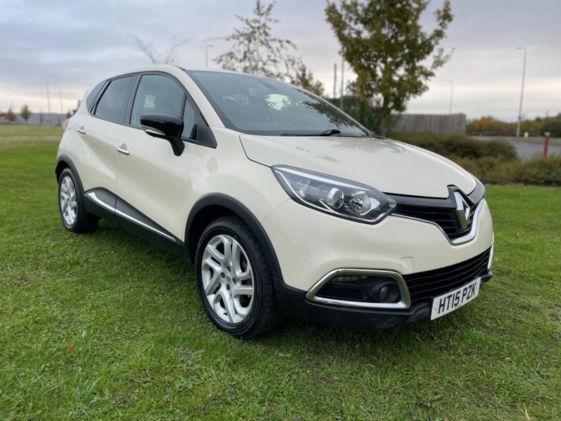 View RENAULT CAPTUR DYNAMIQUE NAV DCI