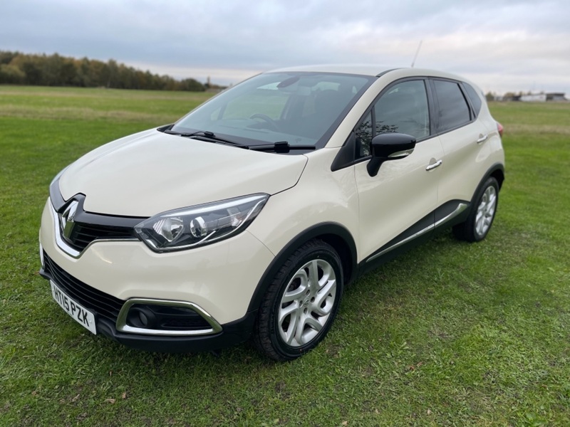 View RENAULT CAPTUR DYNAMIQUE NAV DCI