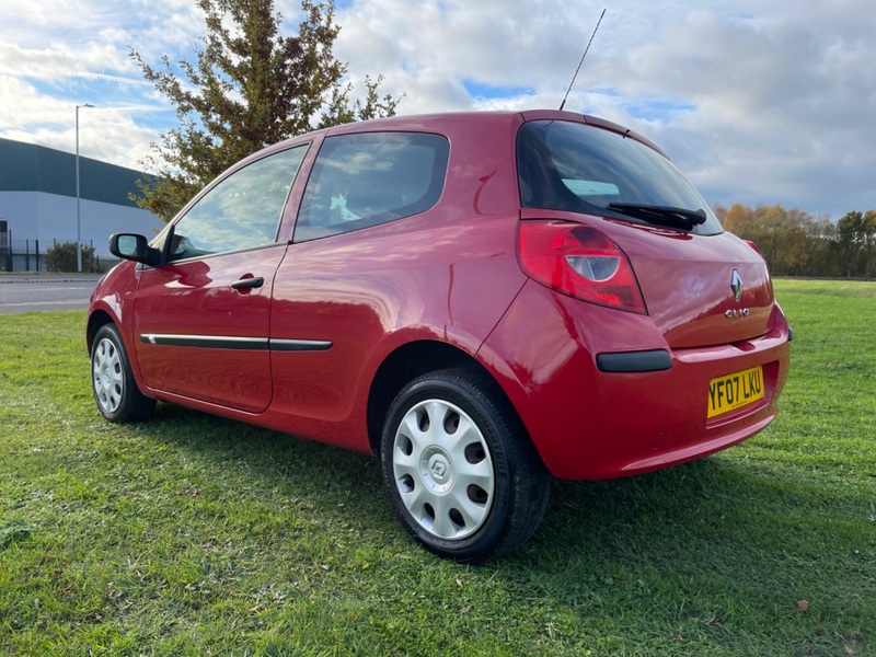 RENAULT CLIO