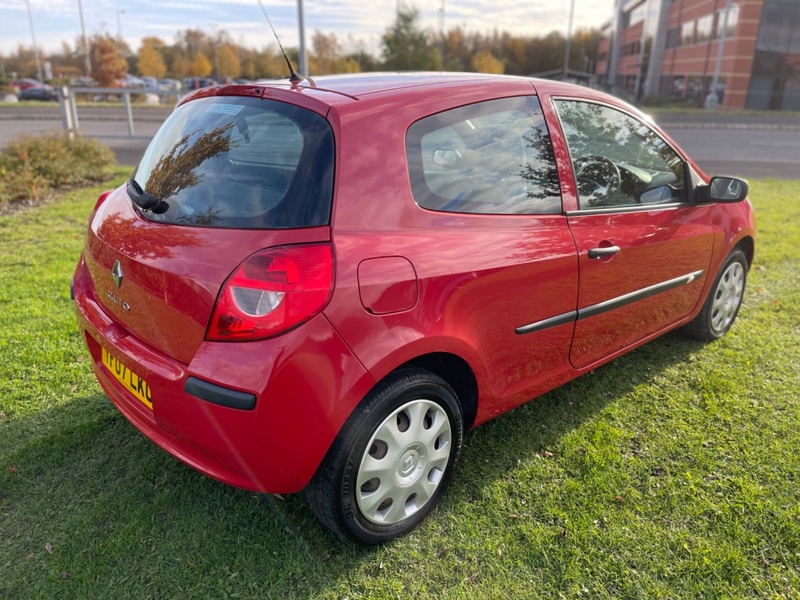 RENAULT CLIO