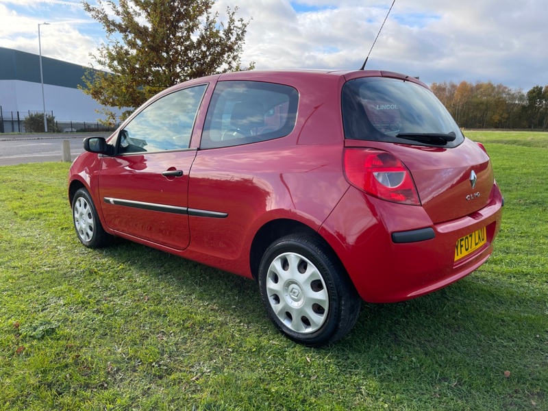 RENAULT CLIO