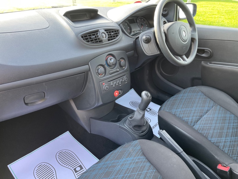 RENAULT CLIO
