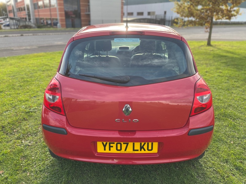 RENAULT CLIO