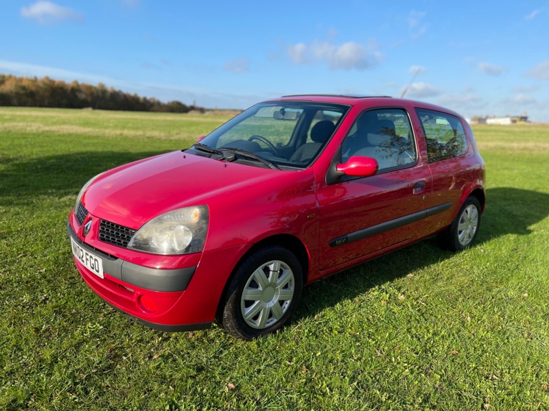 RENAULT CLIO