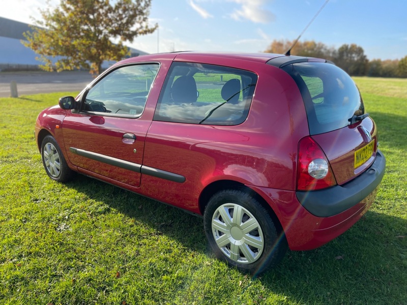RENAULT CLIO