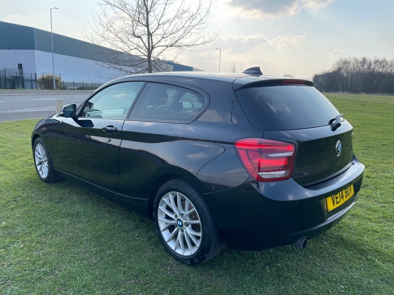 BMW 1 SERIES