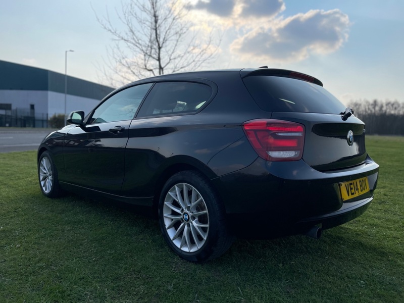 BMW 1 SERIES