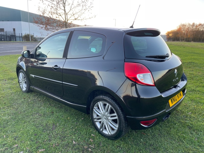 RENAULT CLIO