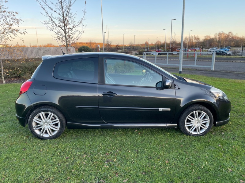 RENAULT CLIO