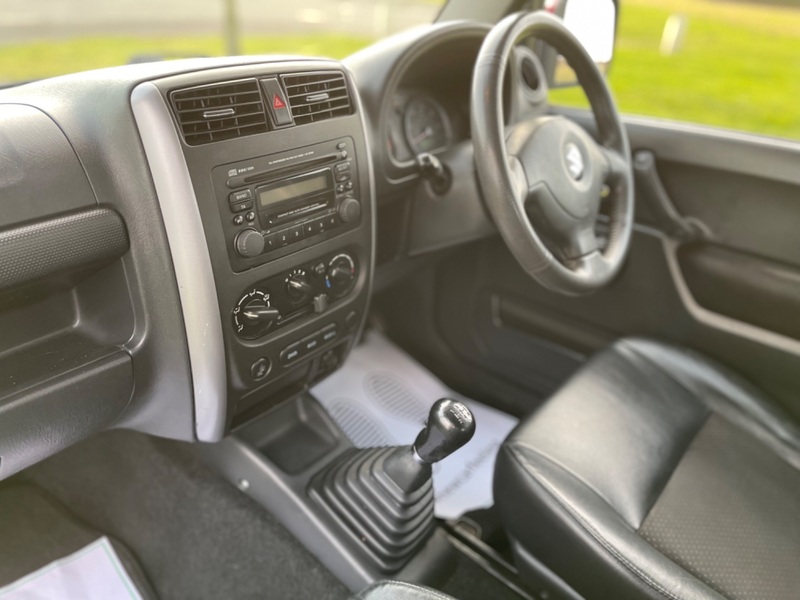 SUZUKI JIMNY
