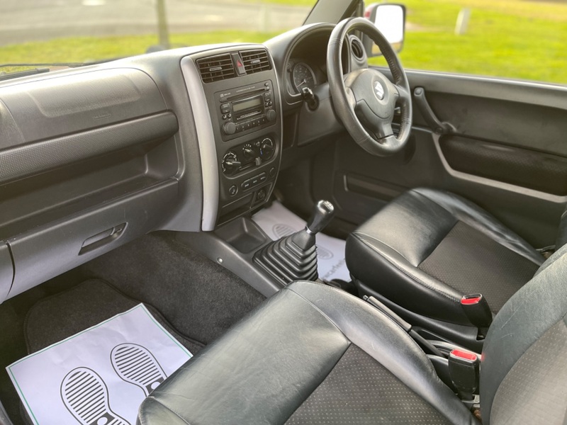 SUZUKI JIMNY