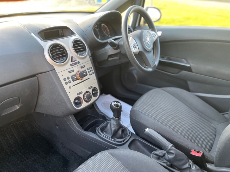 VAUXHALL CORSA