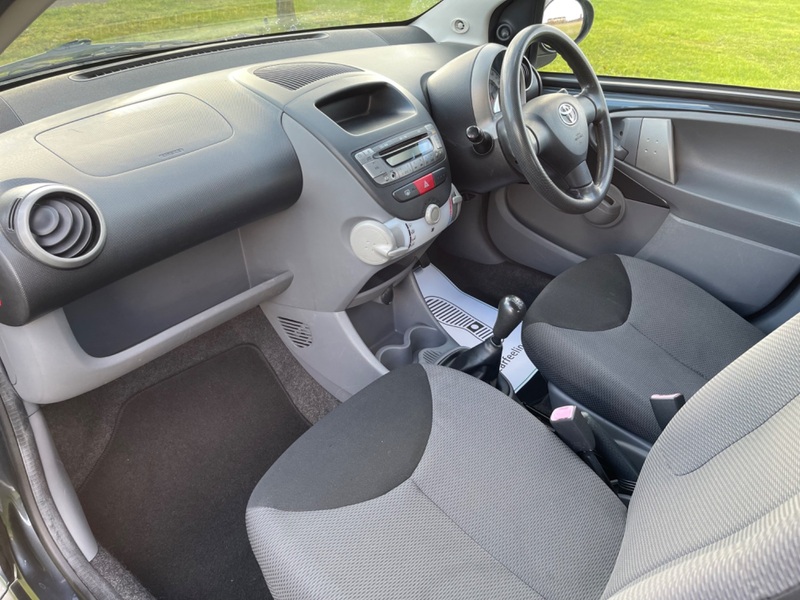 TOYOTA AYGO