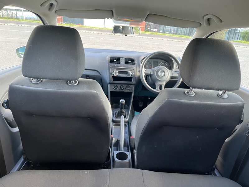 VOLKSWAGEN POLO