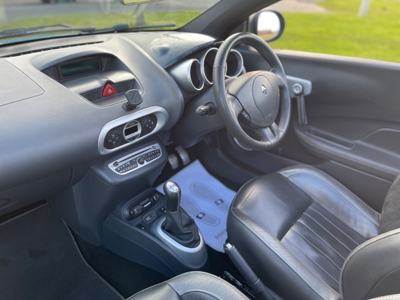 RENAULT WIND