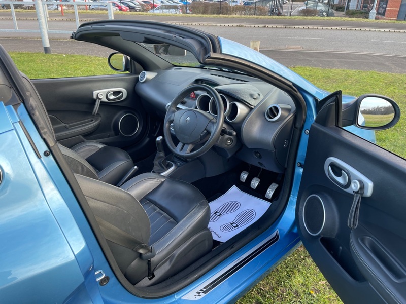 RENAULT WIND