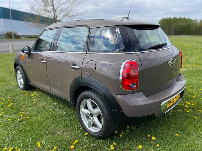 MINI COUNTRYMAN
