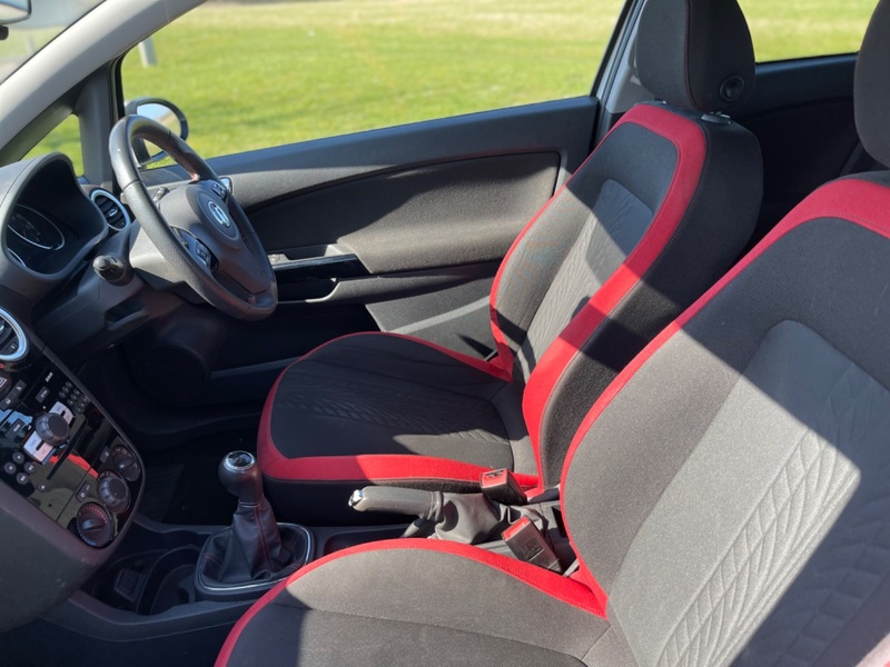 VAUXHALL CORSA