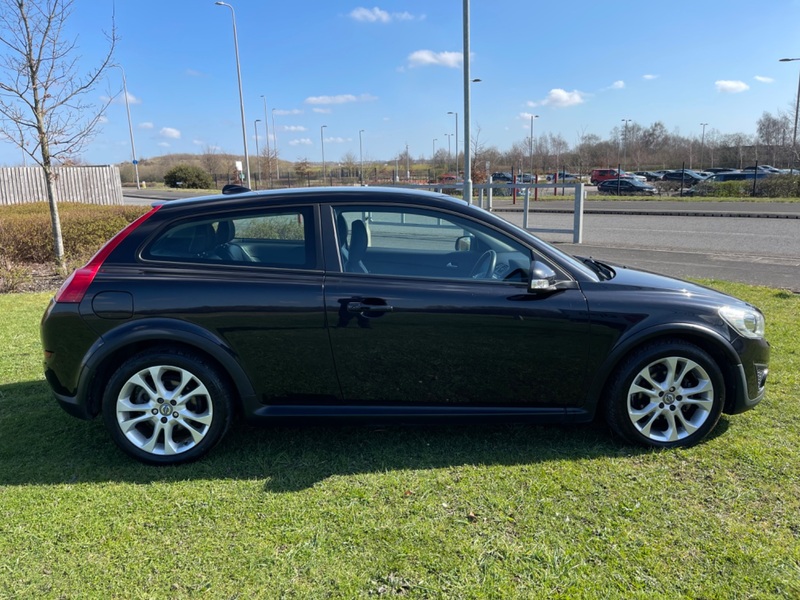 VOLVO C30
