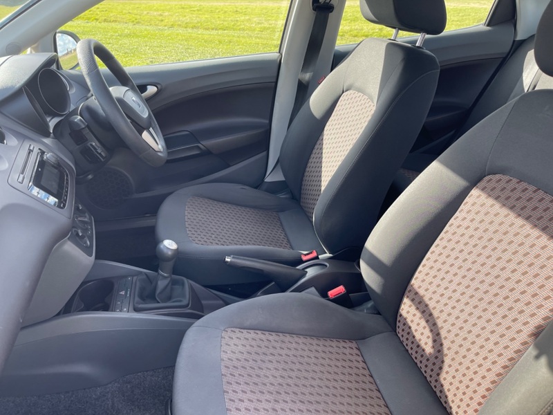 SEAT IBIZA