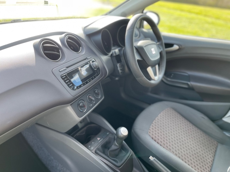 SEAT IBIZA