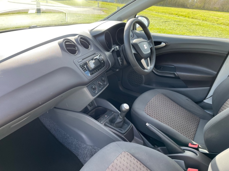 SEAT IBIZA