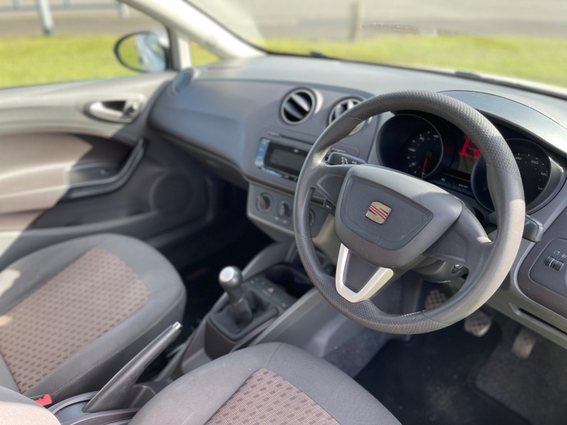 SEAT IBIZA