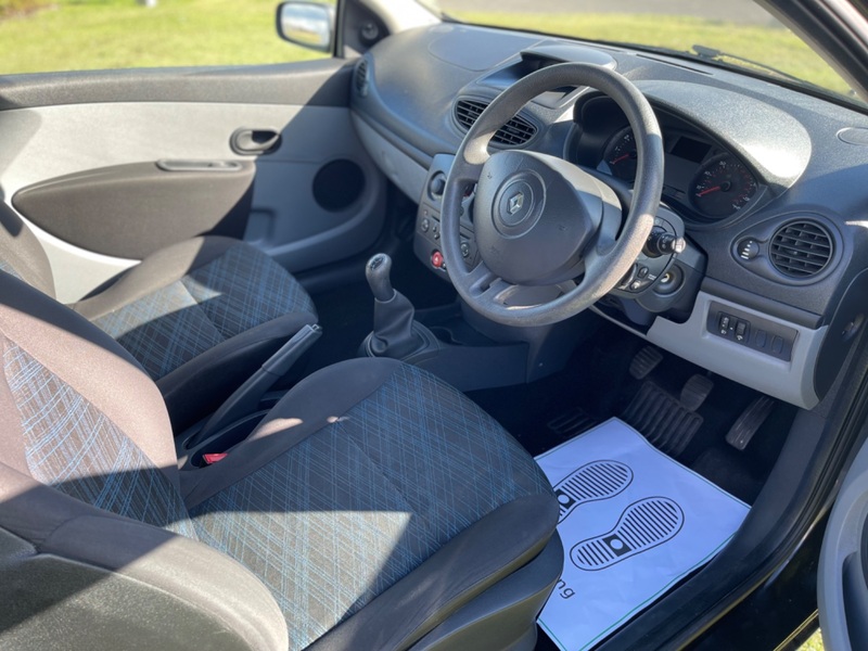 RENAULT CLIO