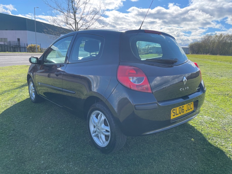 RENAULT CLIO