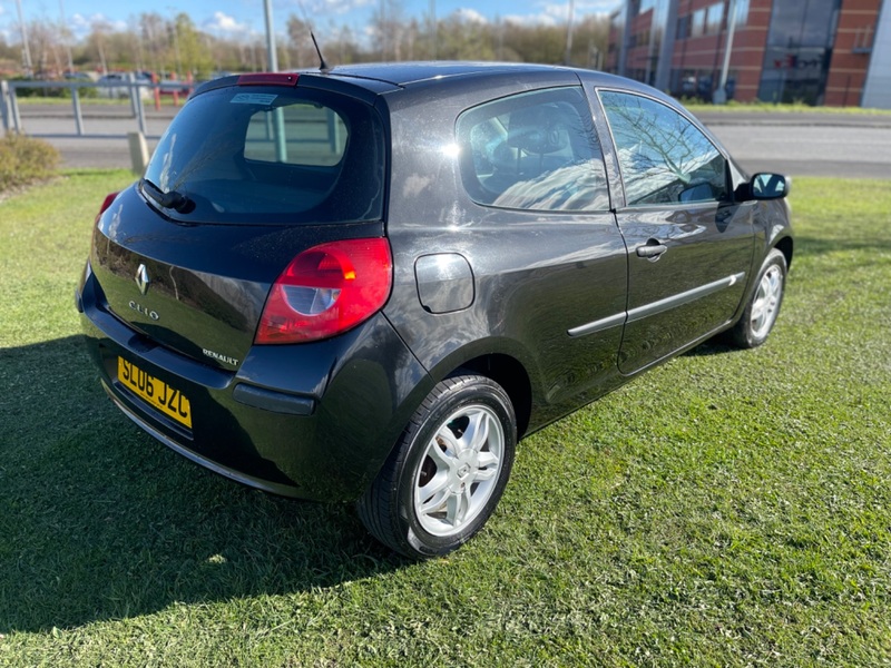 RENAULT CLIO