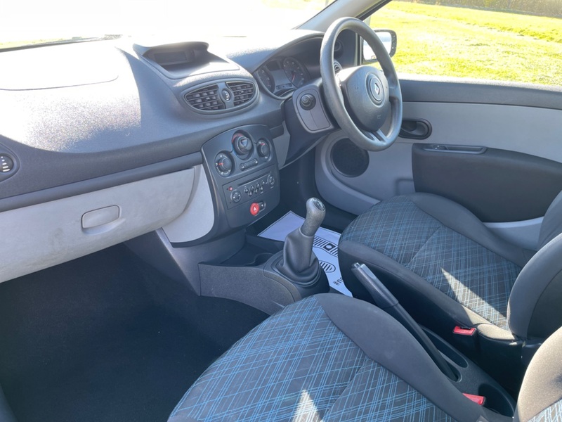 RENAULT CLIO