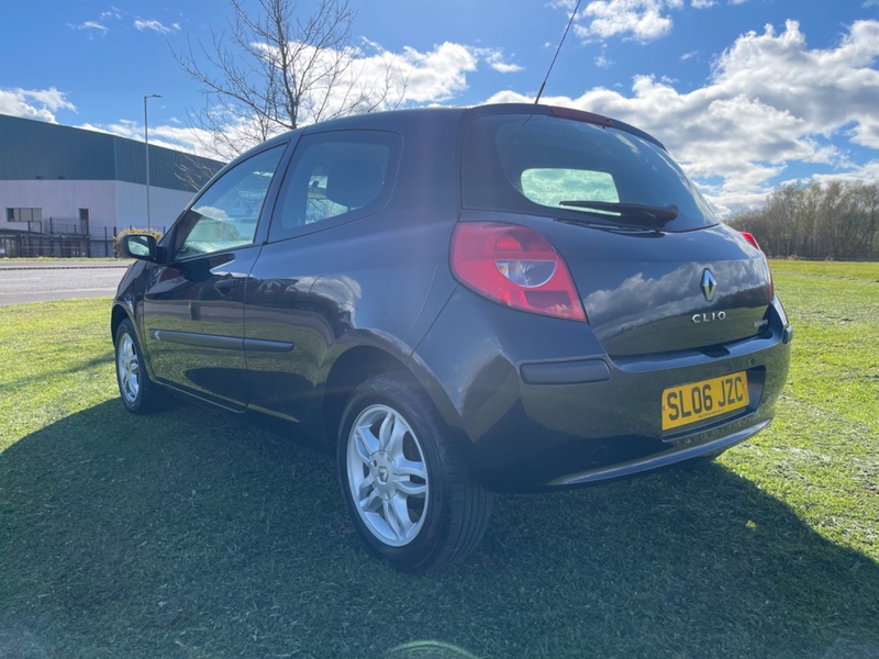 RENAULT CLIO