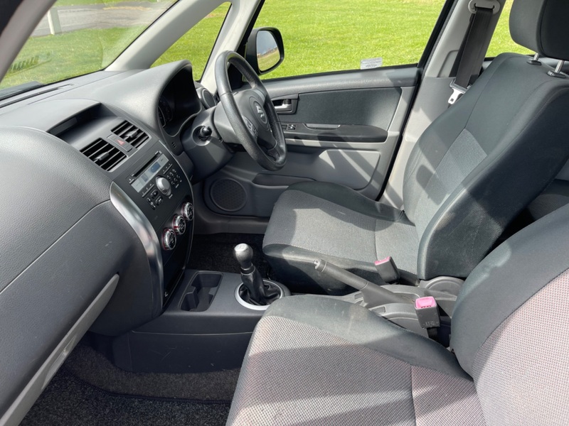 SUZUKI SX4