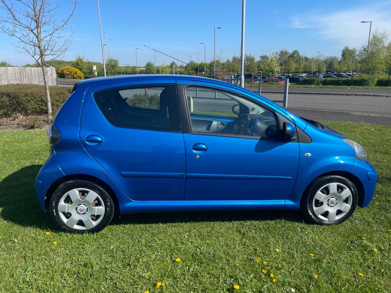 TOYOTA AYGO