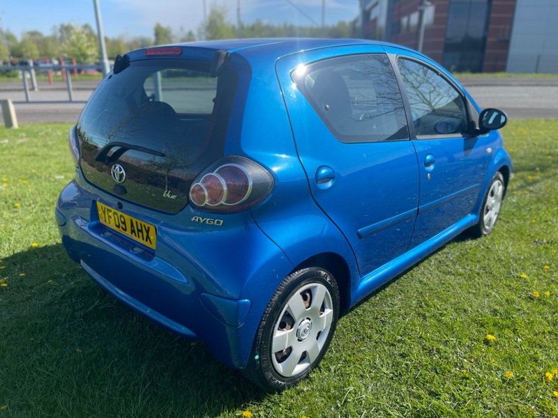 TOYOTA AYGO