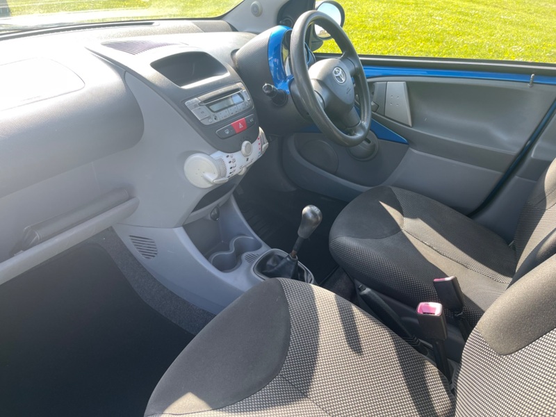 TOYOTA AYGO