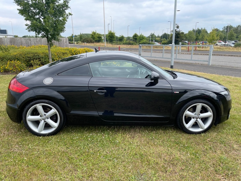 AUDI TT
