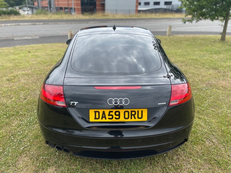 AUDI TT