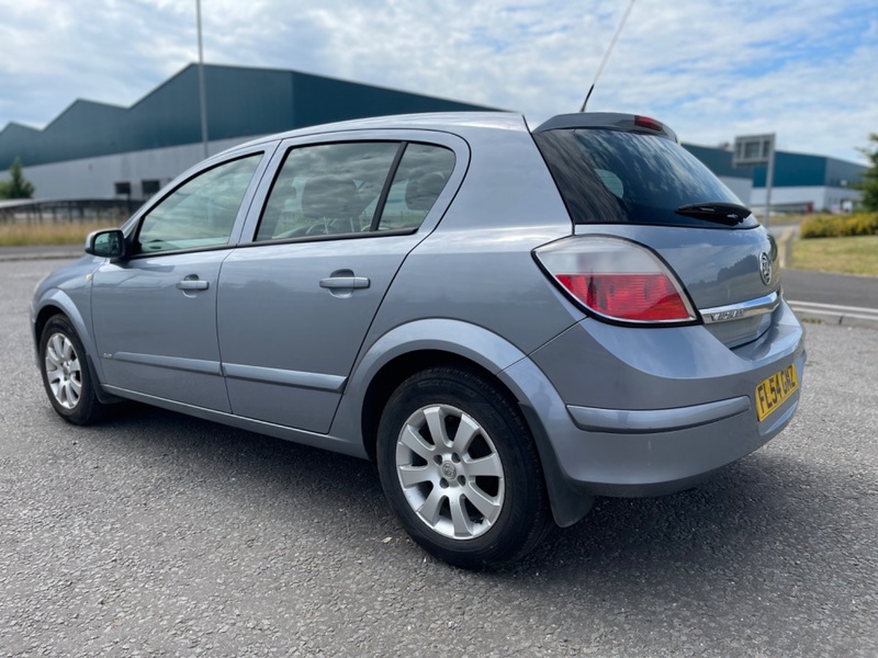 VAUXHALL ASTRA