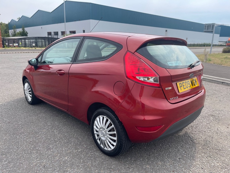 FORD FIESTA