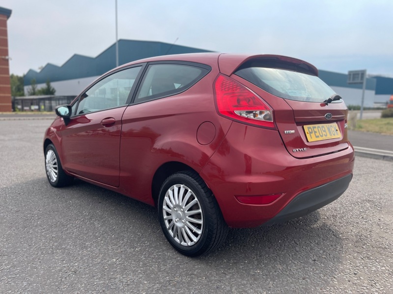 FORD FIESTA