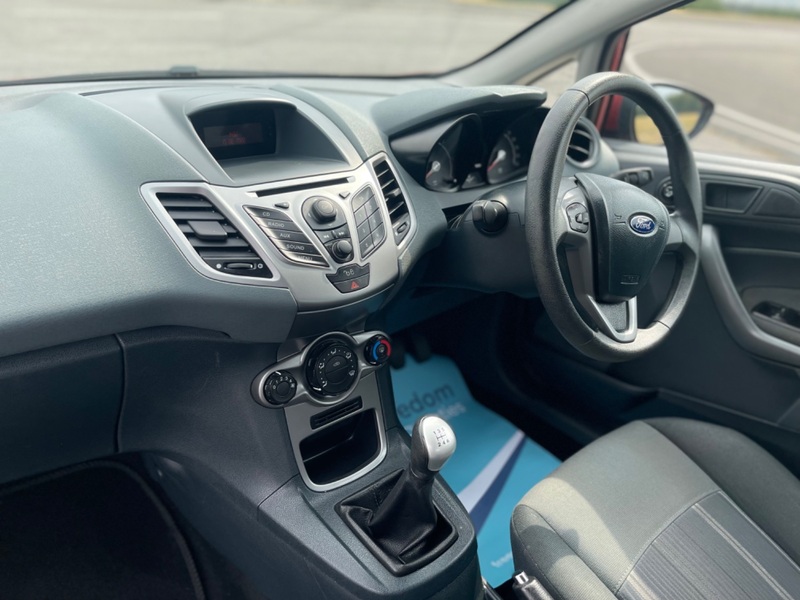 FORD FIESTA