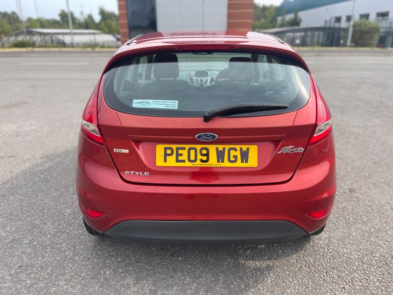 FORD FIESTA