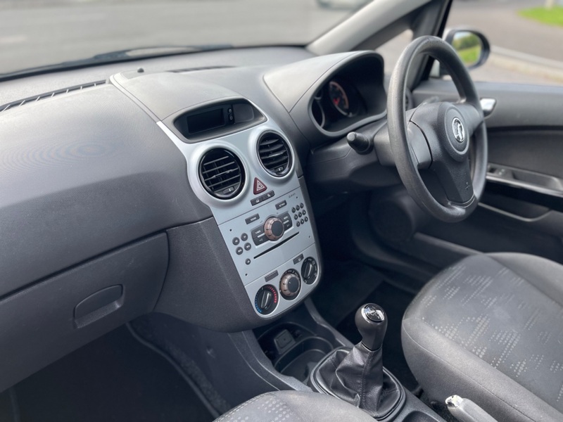 VAUXHALL CORSA