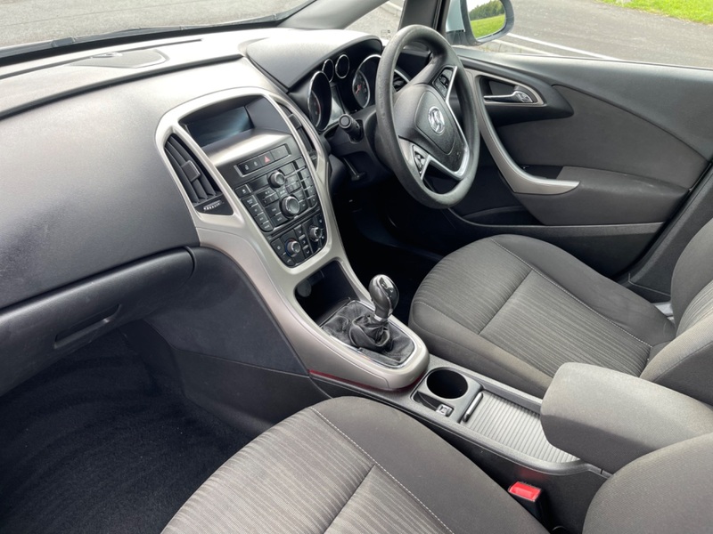 VAUXHALL ASTRA